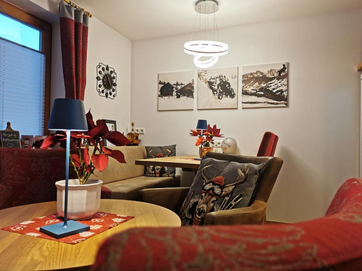 Oberauer Wagrain - Die Eco Familien Hotelpension B&B Екстериор снимка