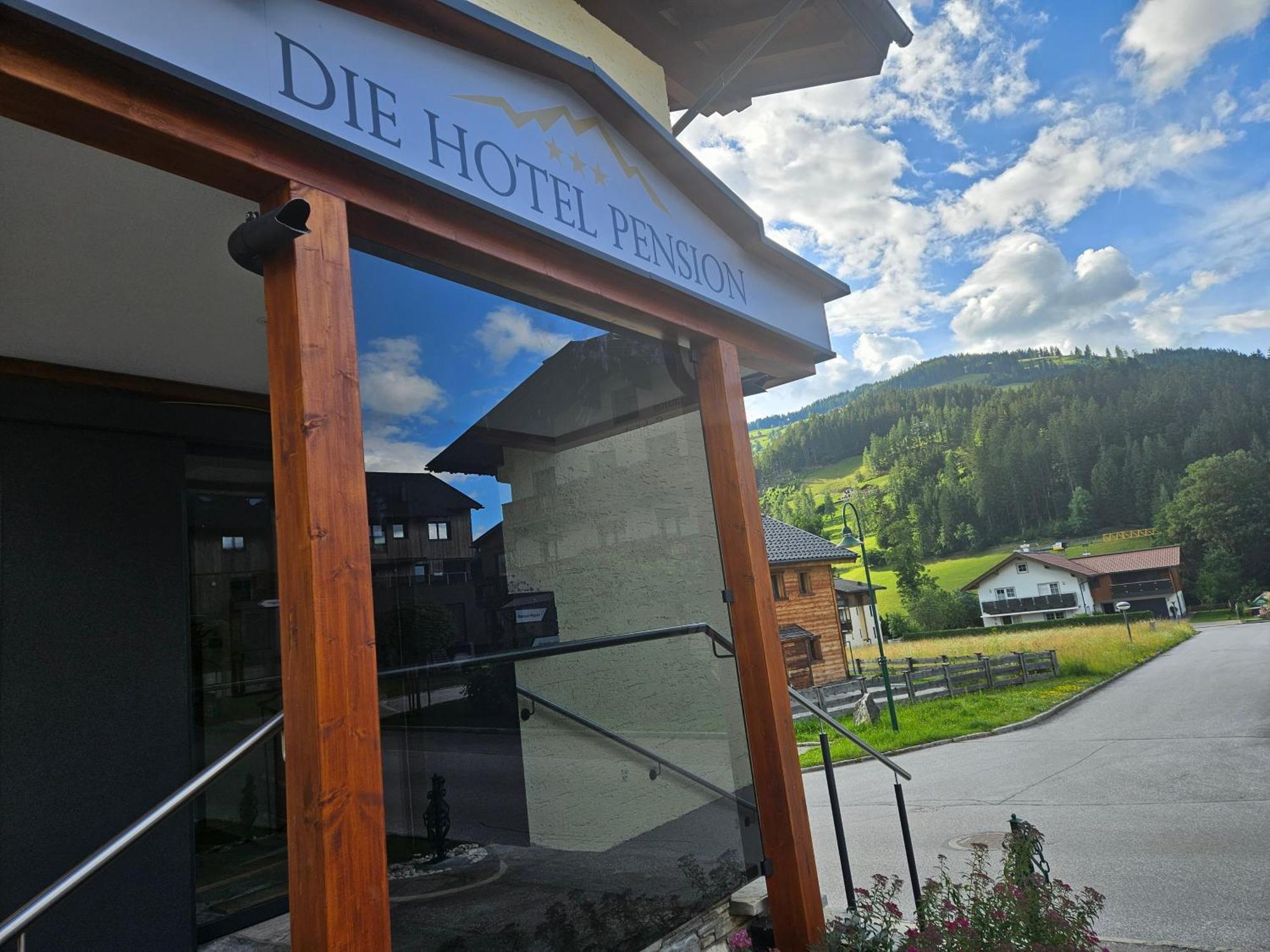 Oberauer Wagrain - Die Eco Familien Hotelpension B&B Екстериор снимка