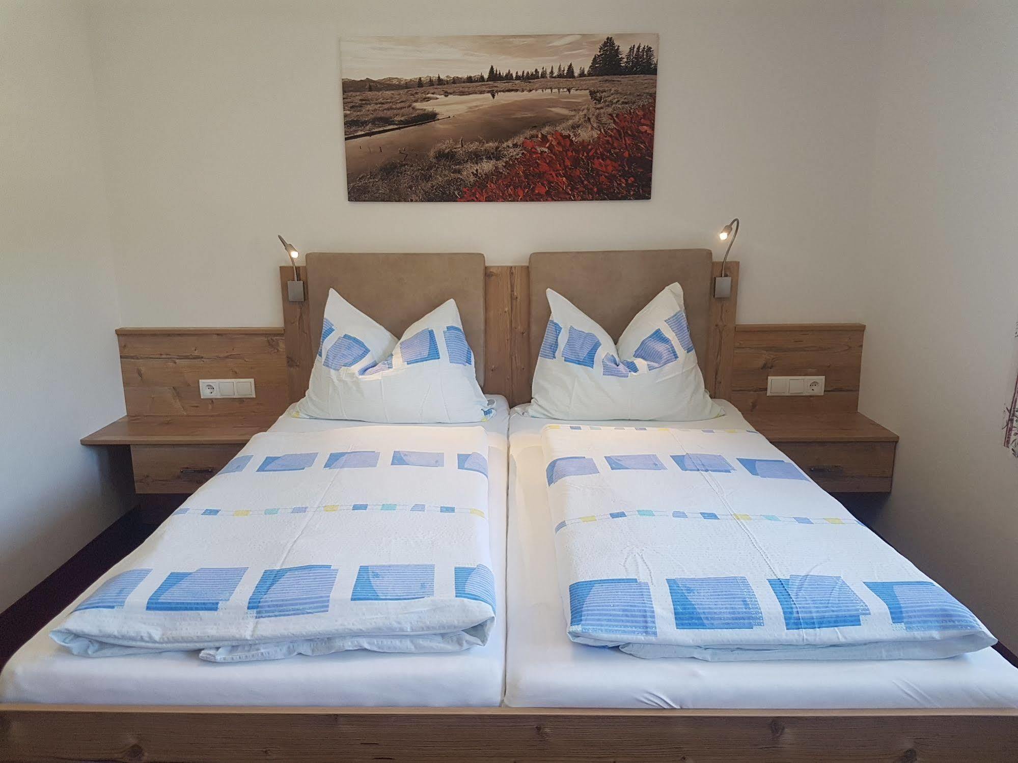 Oberauer Wagrain - Die Eco Familien Hotelpension B&B Екстериор снимка